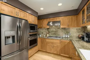 780 NW Westover Square, Portland, OR 97210 - Photo 15