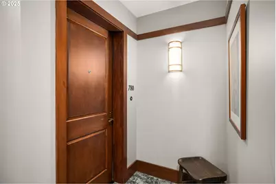 780 NW Westover Sq #3, Portland, OR 97210 - Photo 31