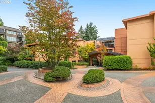 780 NW Westover Square, Portland, OR 97210 - Photo 35