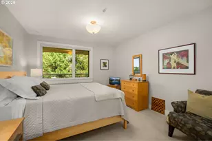 780 NW Westover Square, Portland, OR 97210 - Photo 21