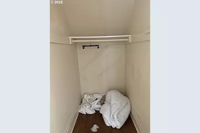 722 NE Couch St, Portland, OR 97232 - Photo 17