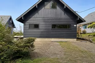 143 S Wells Dr, Lincoln City, OR 97367 - Photo 3