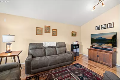 3175 NE Lucas Dr, McMinnville, OR 97128 - Photo 13