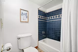 1777 Skyland Dr, Lake Oswego, OR 97034 - Photo 35