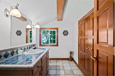 1777 Skyland Dr, Lake Oswego, OR 97034 - Photo 31