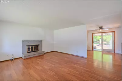 11104 NE 46th St, Vancouver, WA 98682 - Photo 3