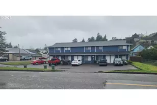 2109 Harrison St, North Bend, OR 97459 - Photo 13