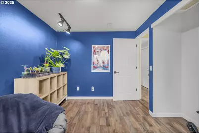 9028 N Chautauqua Pl, Portland, OR 97217 - Photo 19