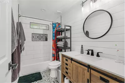 9028 N Chautauqua Pl, Portland, OR 97217 - Photo 15