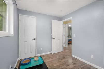 9028 N Chautauqua Pl, Portland, OR 97217 - Photo 17