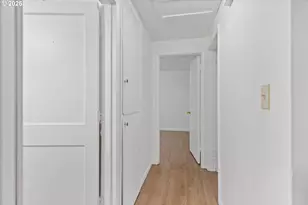 12030 NE Holladay St, Portland, OR 97220 - Photo 9