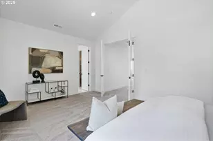 6020 SW 18th Dr, Portland, OR 97239 - Photo 37