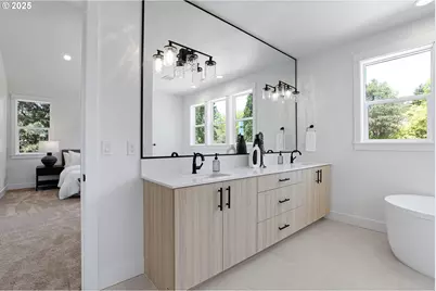 6020 SW 18th Dr, Portland, OR 97239 - Photo 39