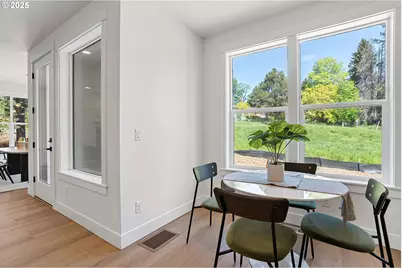 6020 SW 18th Dr, Portland, OR 97239 - Photo 9