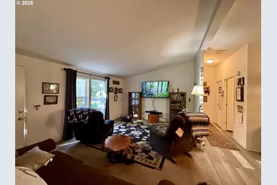 1305 Kristi Loop, Lakeside, OR 97449 - Photo 9