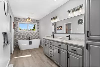 16550 SW Peninsula Ct, Beaverton, OR 97006 - Photo 27