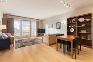 1375 Olive St, Eugene, OR 97401 - Photo 3