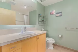 1375 Olive St, Eugene, OR 97401 - Photo 15