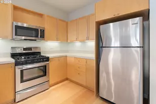 1375 Olive St, Eugene, OR 97401 - Photo 13