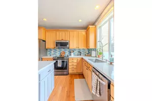 1861 NW Wonderview Ave, Gresham, OR 97030 - Photo 9