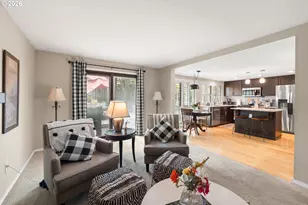 15702 NE Summerplace Dr, Portland, OR 97230 - Photo 13