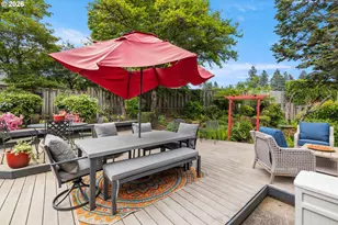 15702 NE Summerplace Dr, Portland, OR 97230 - Photo 27