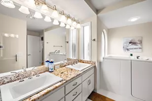 15702 NE Summerplace Dr, Portland, OR 97230 - Photo 21