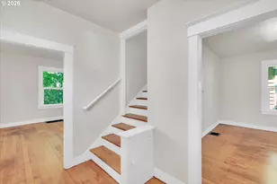 617 SE 20th Ave, Portland, OR 97214 - Photo 9