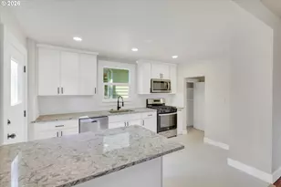 617 SE 20th Ave, Portland, OR 97214 - Photo 15