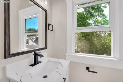 617 SE 20th Ave, Portland, OR 97214 - Photo 29