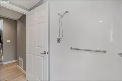 2706 SE Spruce St, Hillsboro, OR 97123 - Photo 25