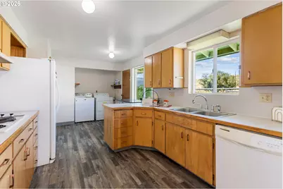 46113 Adams Rd, Pendleton, OR 97801 - Photo 11