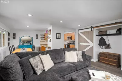 18107 SW Monte Verdi Blvd, Beaverton, OR 97007 - Photo 3