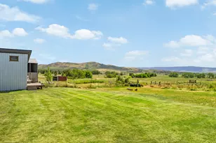 60910 Sharp Rd, Cove, OR 97824 - Photo 9