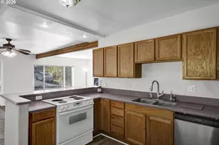 505 S 5th St, Springfield, OR 97477 - Photo 15