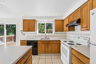 1126 NE 176th Ave, Portland, OR 97230 - Photo 17