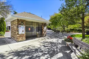 1231 NE Horizon Loop, Hillsboro, OR 97124 - Photo 27