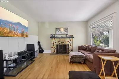 2456 NE 7th Ave, Portland, OR 97212 - Photo 5