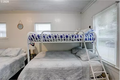 317 N Beacon St, Rockaway Beach, OR 97136 - Photo 19