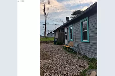 317 N Beacon St, Rockaway Beach, OR 97136 - Photo 17
