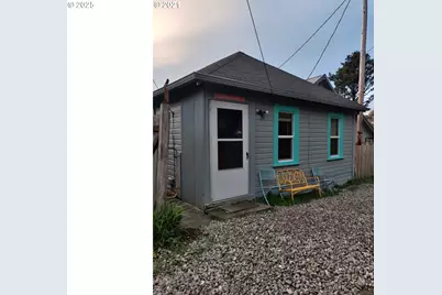 317 N Beacon St, Rockaway Beach, OR 97136 - Photo 13