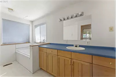 12295 SW Boones Ferry Rd, Portland, OR 97219 - Photo 15