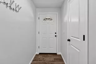 271 La Casa St, Eugene, OR 97402 - Photo 3