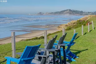 801 NW Coast St, Newport, OR 97365 - Photo 3