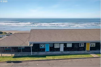 801 NW Coast St #2, Newport, OR 97365 - Photo 9