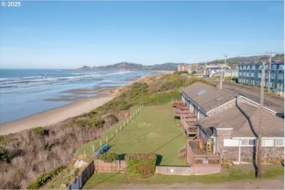 801 NW Coast St #2, Newport, OR 97365 - Photo 29