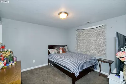 3228 NE Daffodil Dr, McMinnville, OR 97128 - Photo 25