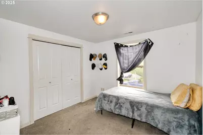 3228 NE Daffodil Dr, McMinnville, OR 97128 - Photo 21