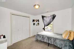 3228 Northeast Daffodil Drive, McMinnville, OR 97128 - Photo 21