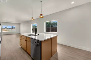 301 Cap Ave, Winlock, WA 98596 - Photo 13